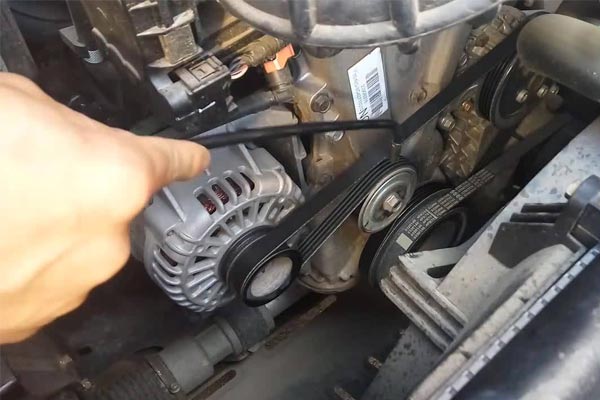 前郭转速传感器的工作原理是什么？